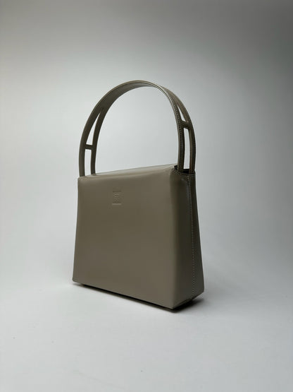 Sac vintage Givenchy en cuir verni 4G gris