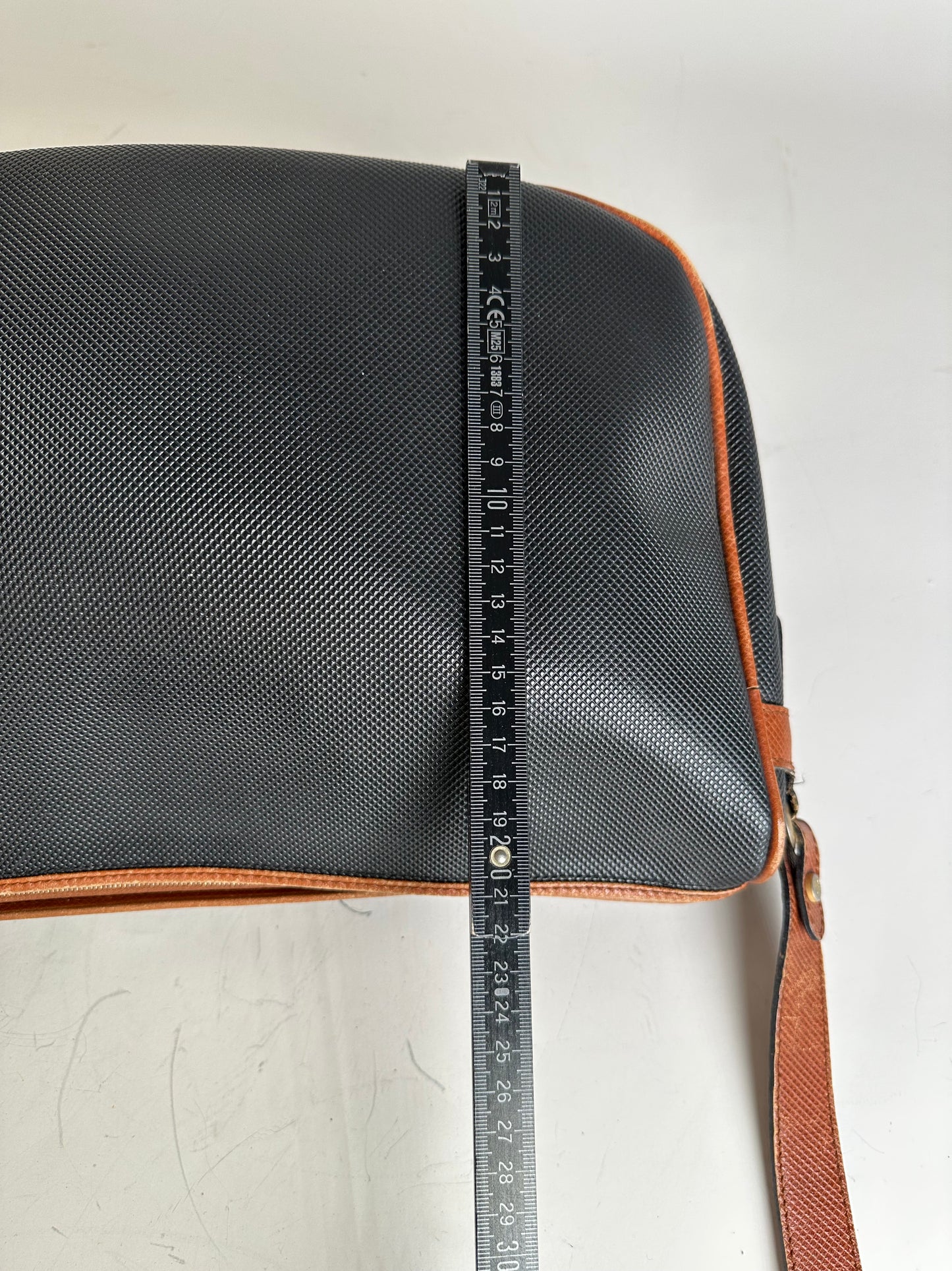Vintage Bottega Veneta Woven Leather Shoulder Bag Black Brown