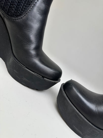 Vintage Gucci Leather Knit Ankle Boots Black Gold EU37