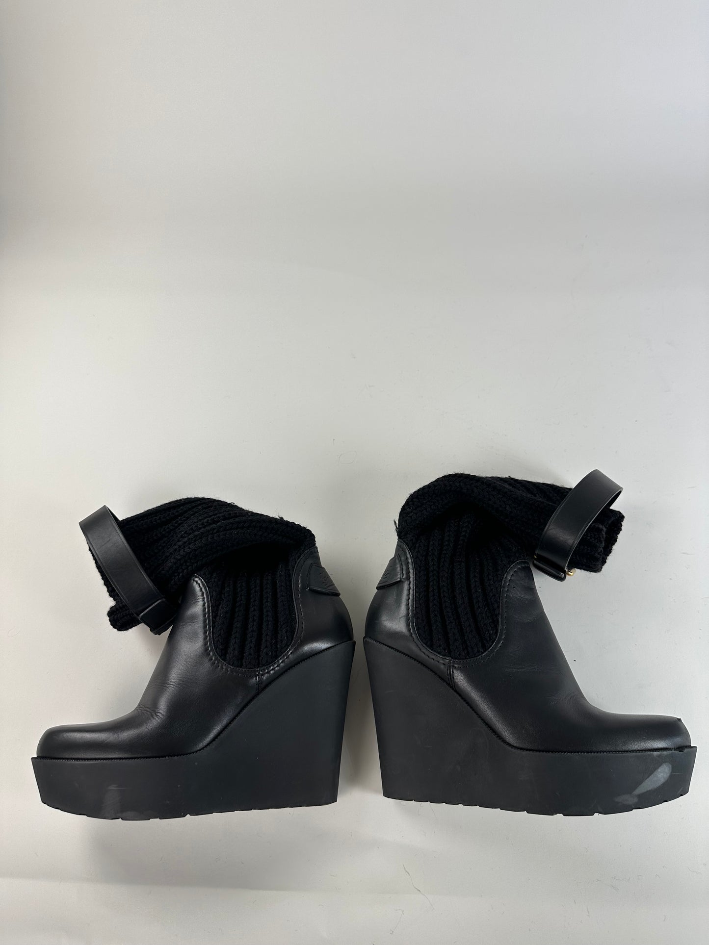 Vintage Gucci Leather Knit Ankle Boots Black Gold EU37