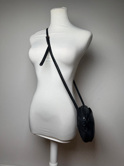 Vintage Givenchy 4G Leather Crossbody / Shoulder Bag Black