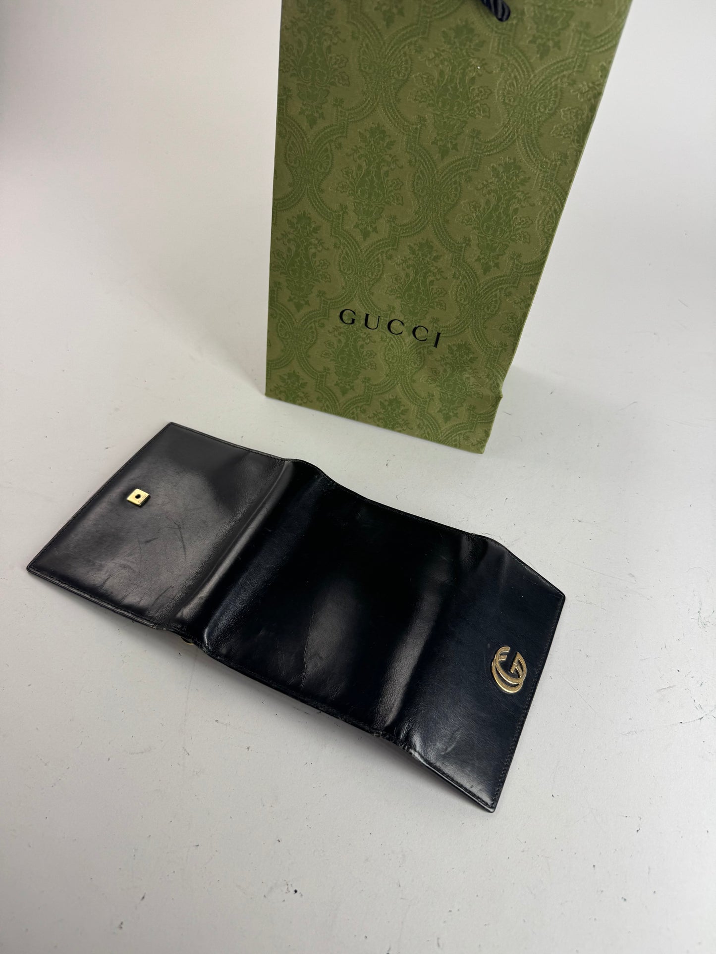 Vintage Gucci patent leather organizer / card holder black