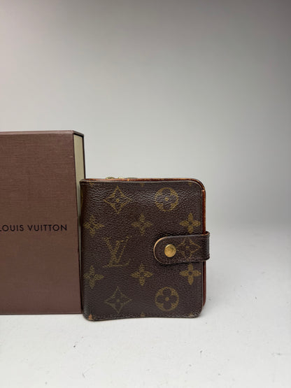 Vintage Louis Vuitton monogram leather zippy wallet brown