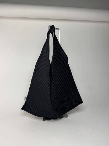 Sac à main plissé vintage Issey Miyake noir