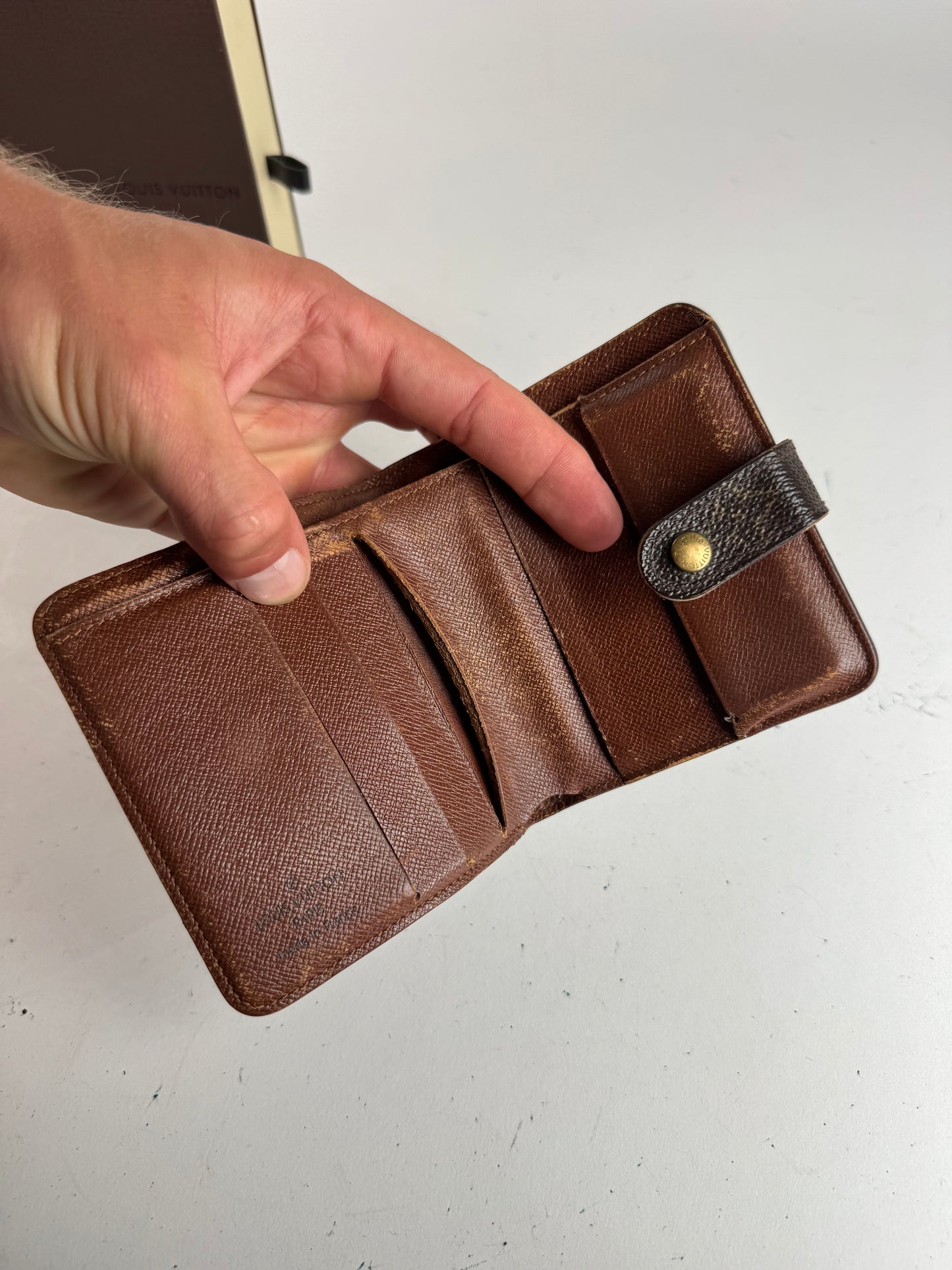 Vintage Louis Vuitton monogram leather zippy wallet brown