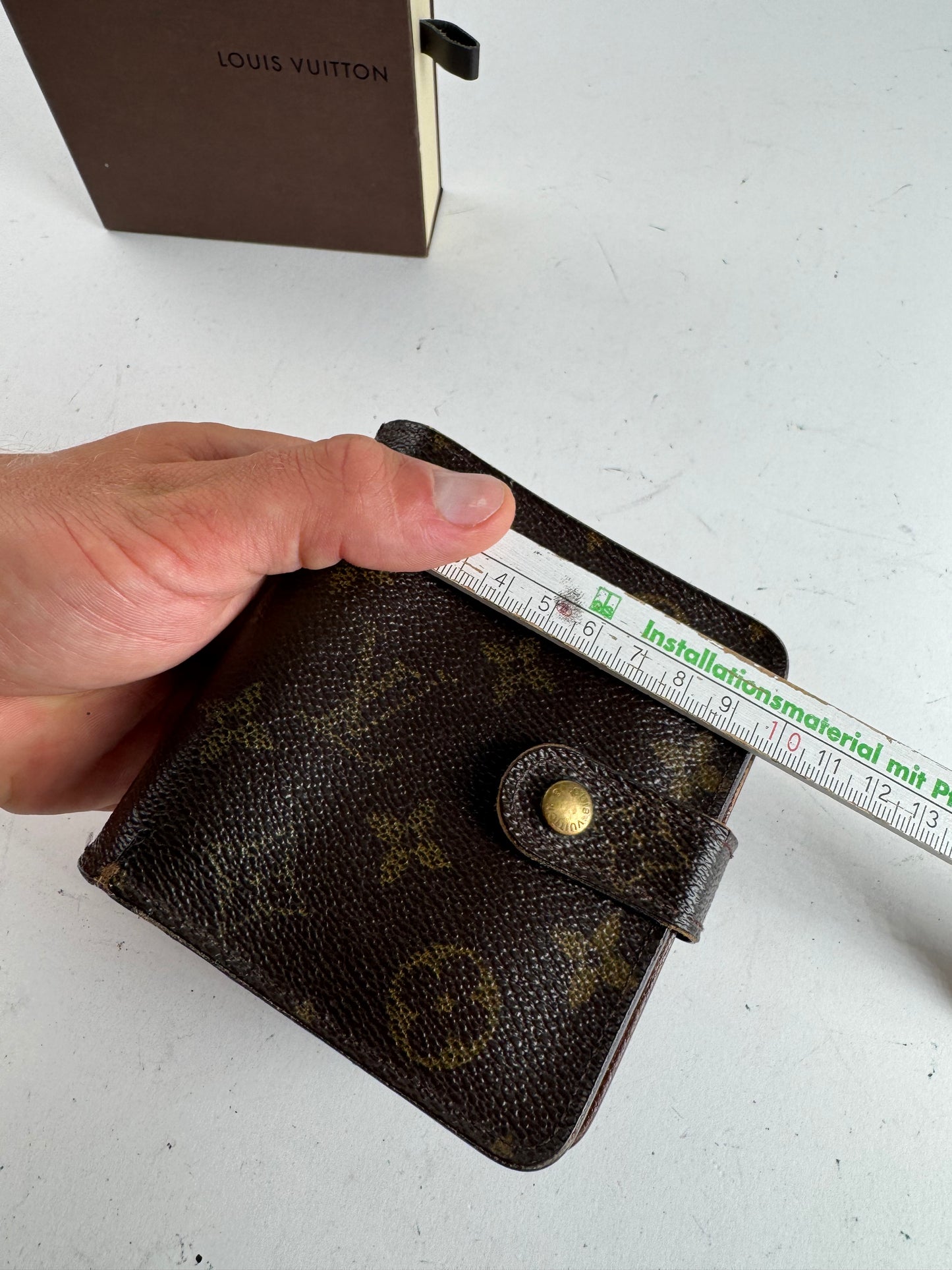 Vintage Louis Vuitton monogram leather zippy wallet brown