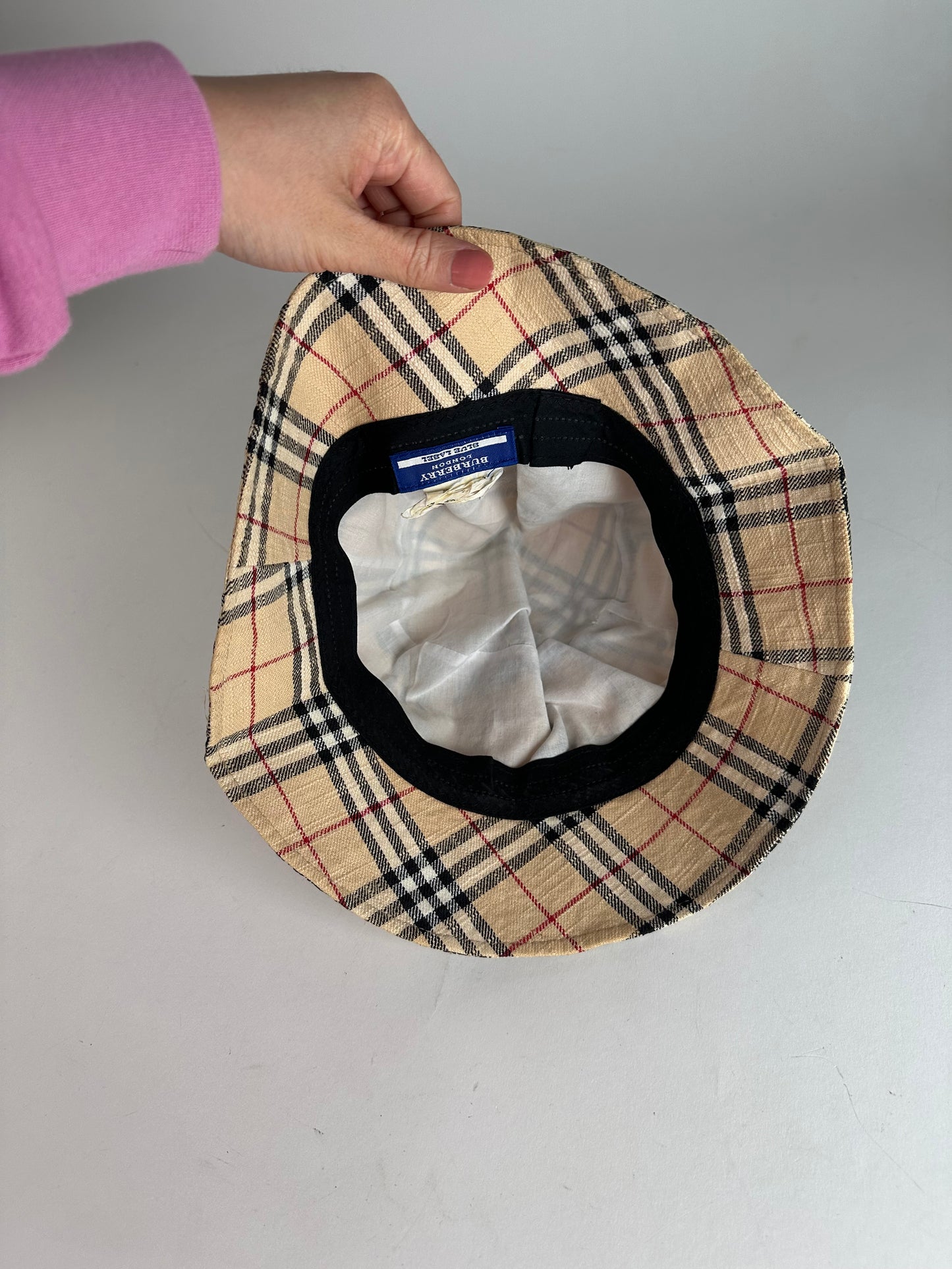Vintage Burberry Nova Check Bucket Hat Beige M