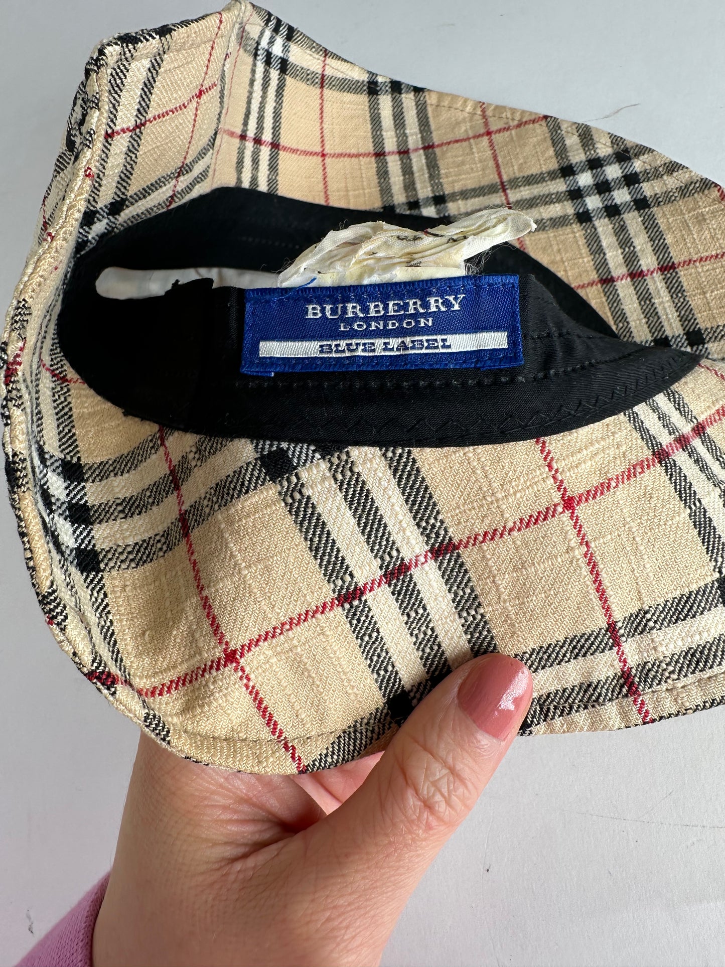 Vintage Burberry Nova Check Bucket Hat Beige M