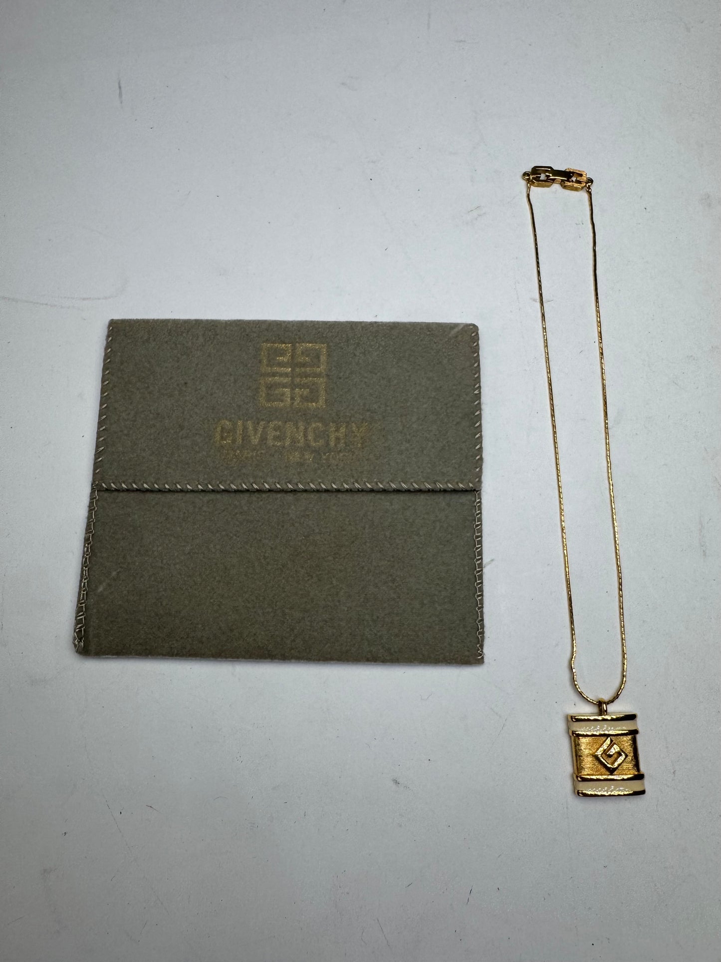 Vintage Givenchy Gold Plated G Collier Golden