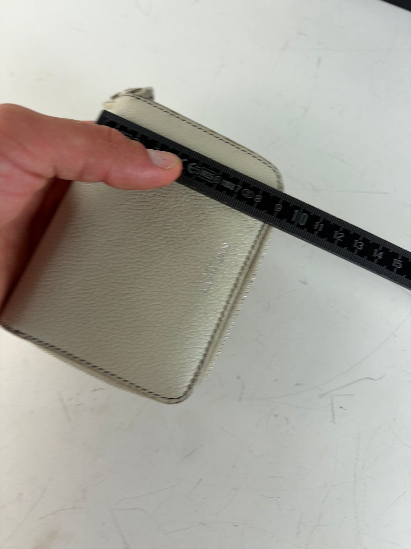 Vintage Sain Pebbled Leather Wallet Cream Silver