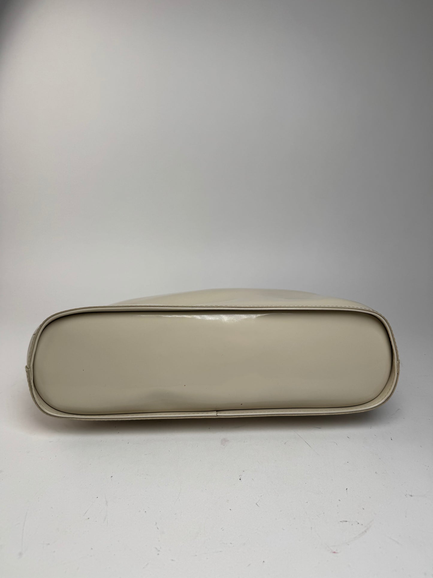 Sac Balenciaga vintage en cuir verni blanc