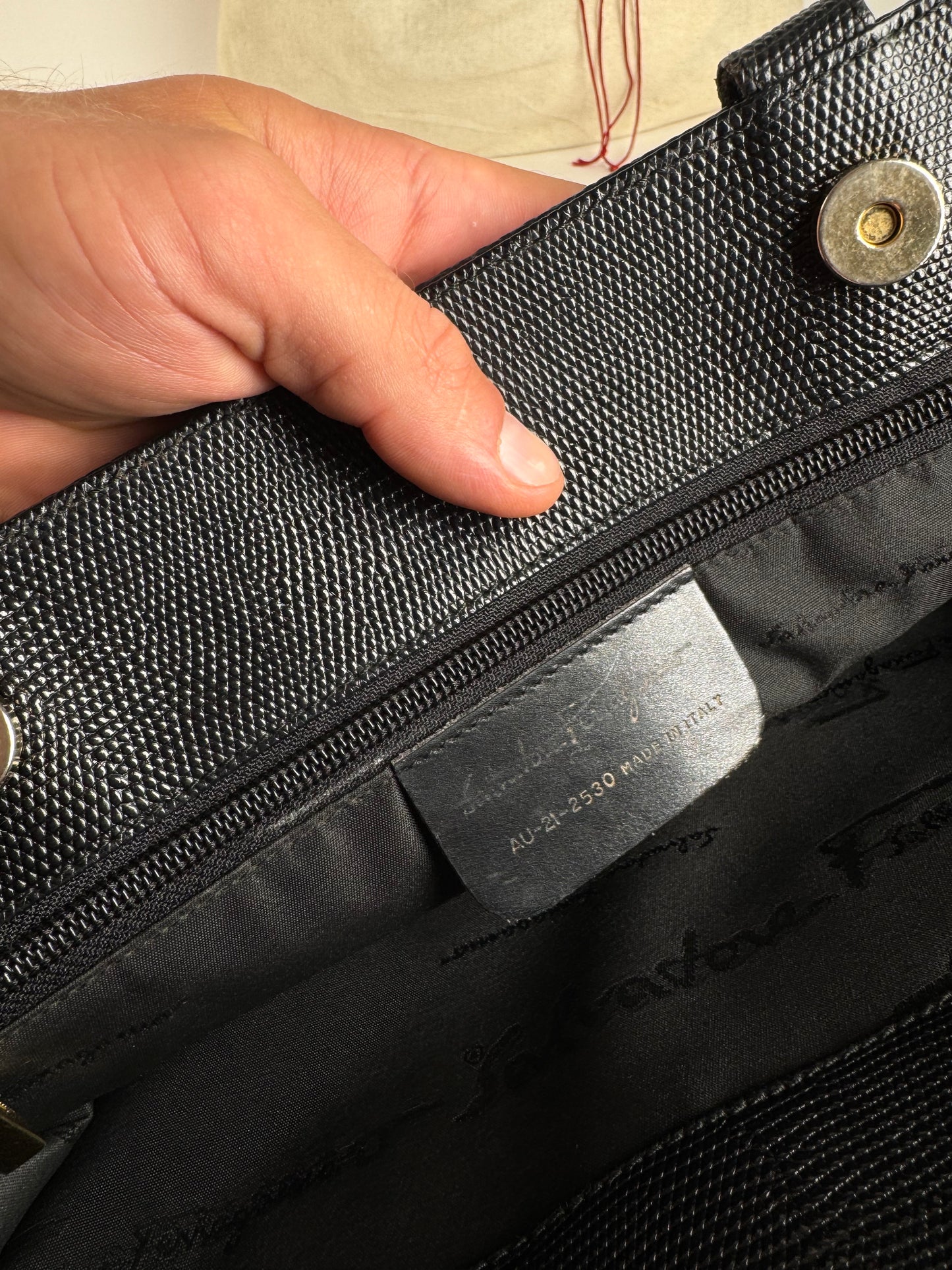 Sac vintage en cuir noir Salvatore Ferragamo