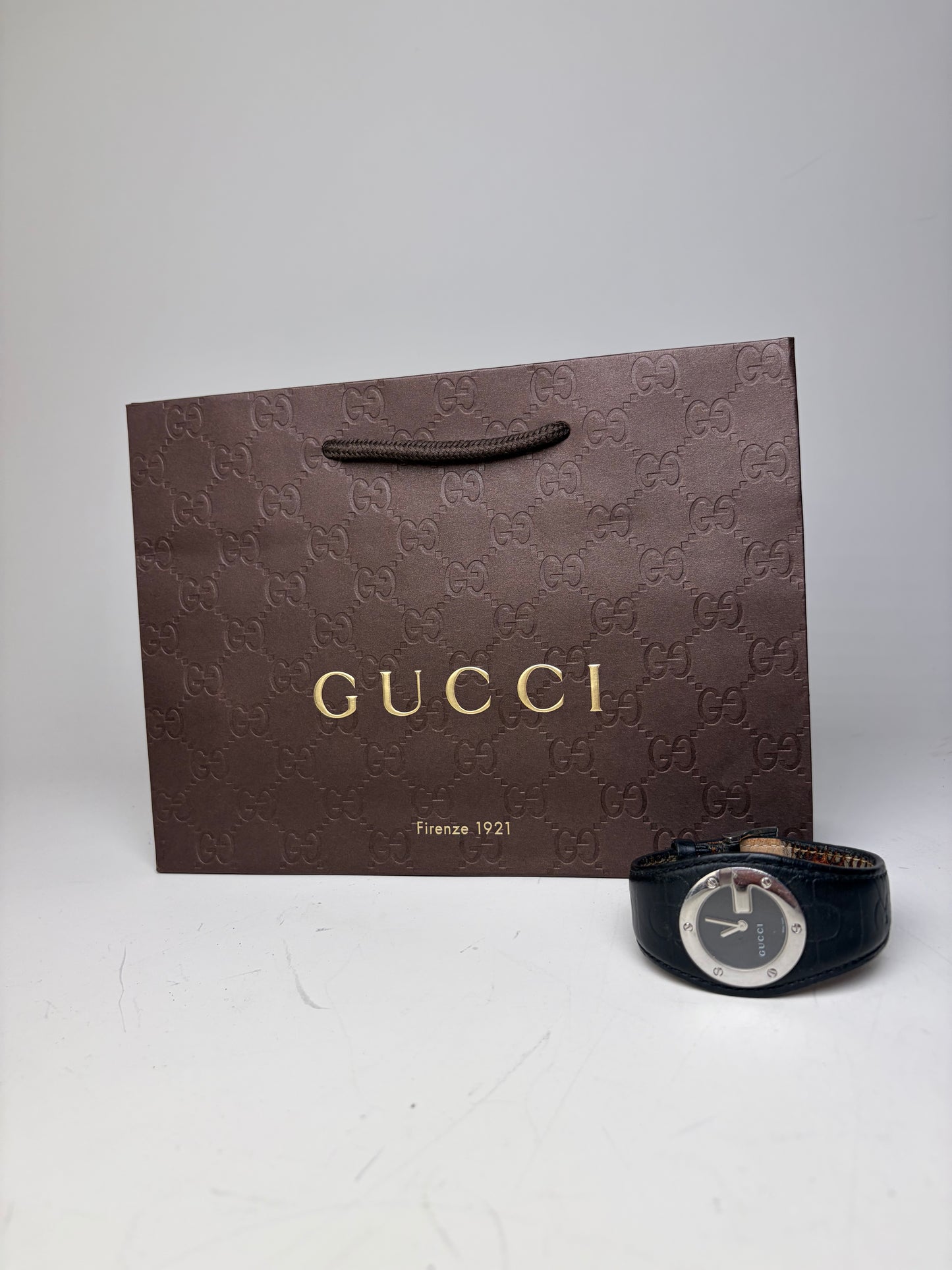 Vintage Gucci Leather Bracelet Watch Black Silver-Tone Buckle