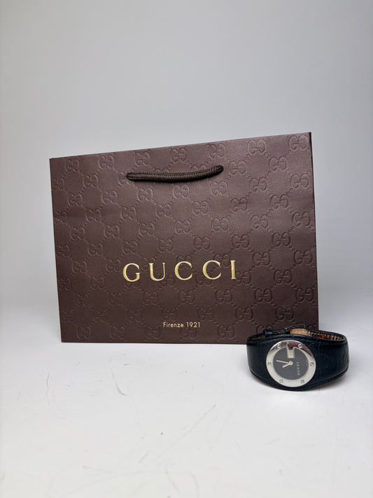 Vintage Gucci Leather Bracelet Watch Black Silver-Tone Buckle