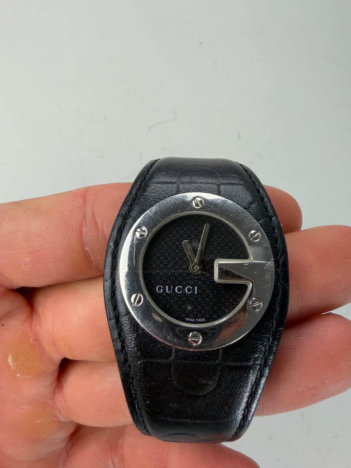 Vintage Gucci Leather Bracelet Watch Black Silver-Tone Buckle