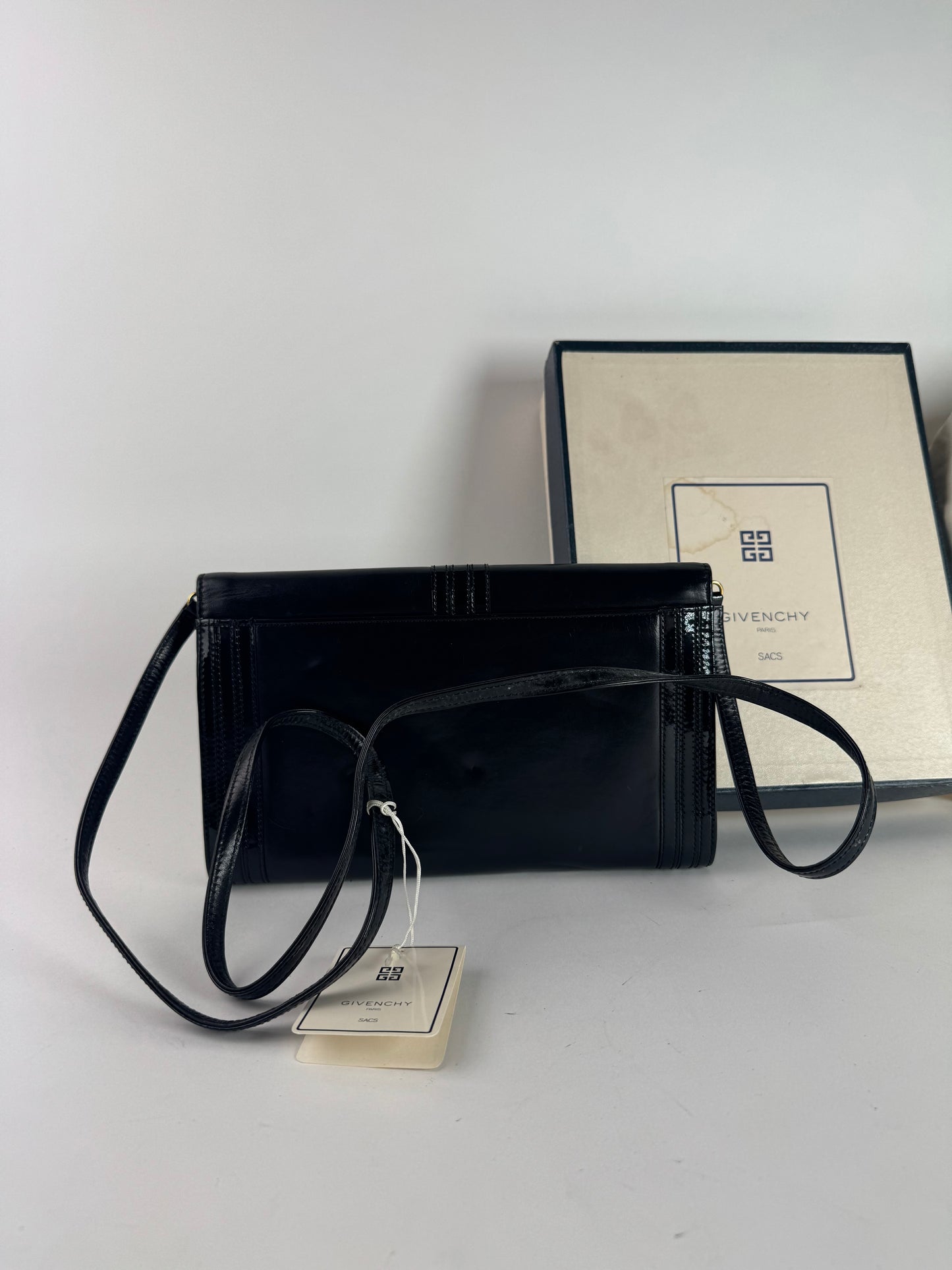 Sac vintage en cuir verni noir Givenchy