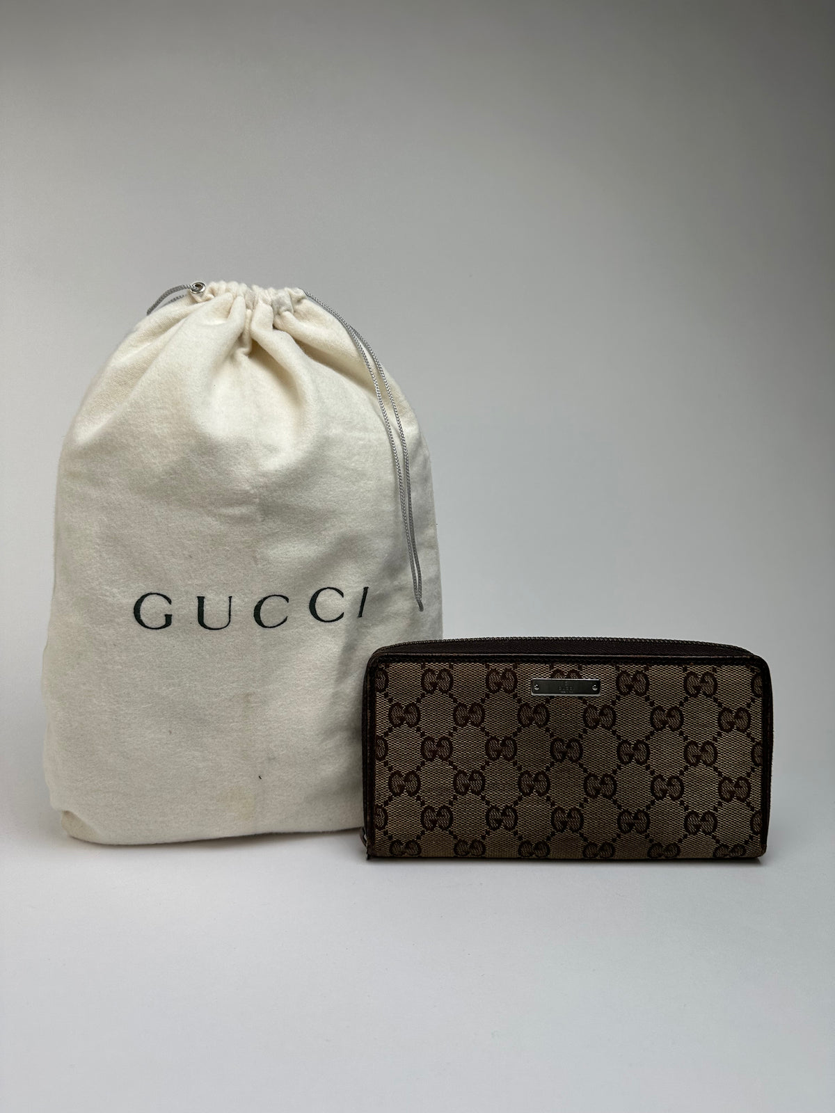 Vintage Gucci GG Supreme Bifold Wallet c. Late 2000s Beige Brown