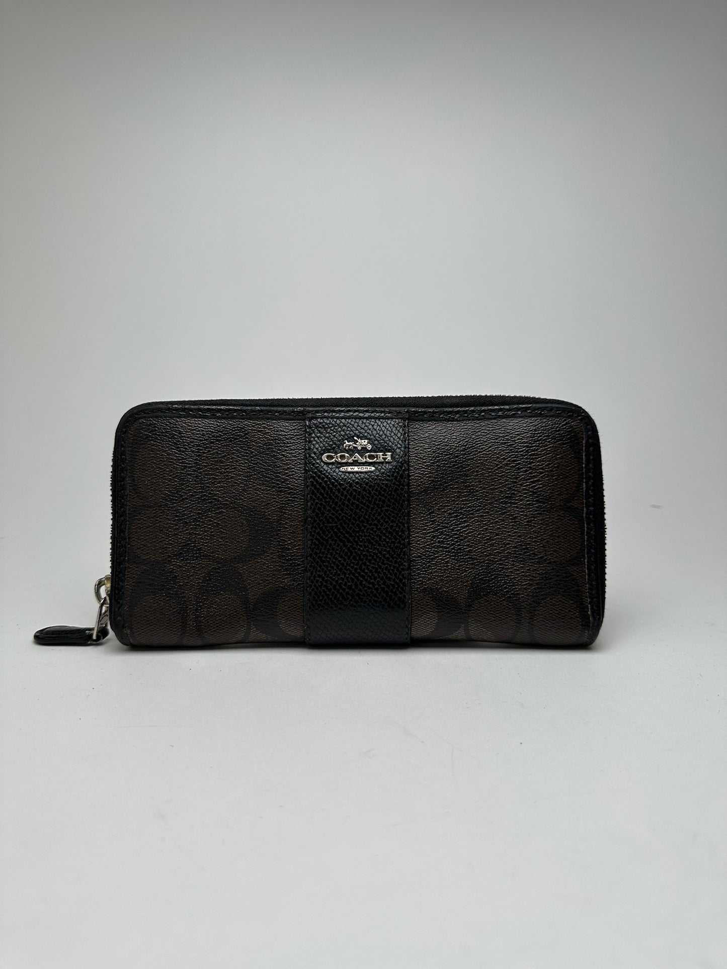 Vintage Coach Leather wallet black purple