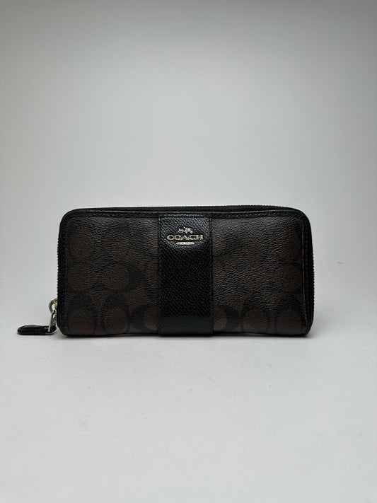 Vintage Coach Leather wallet black purple