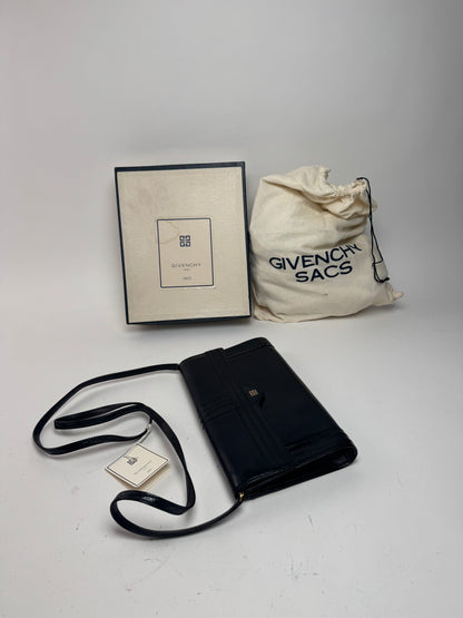 Sac vintage en cuir verni noir Givenchy