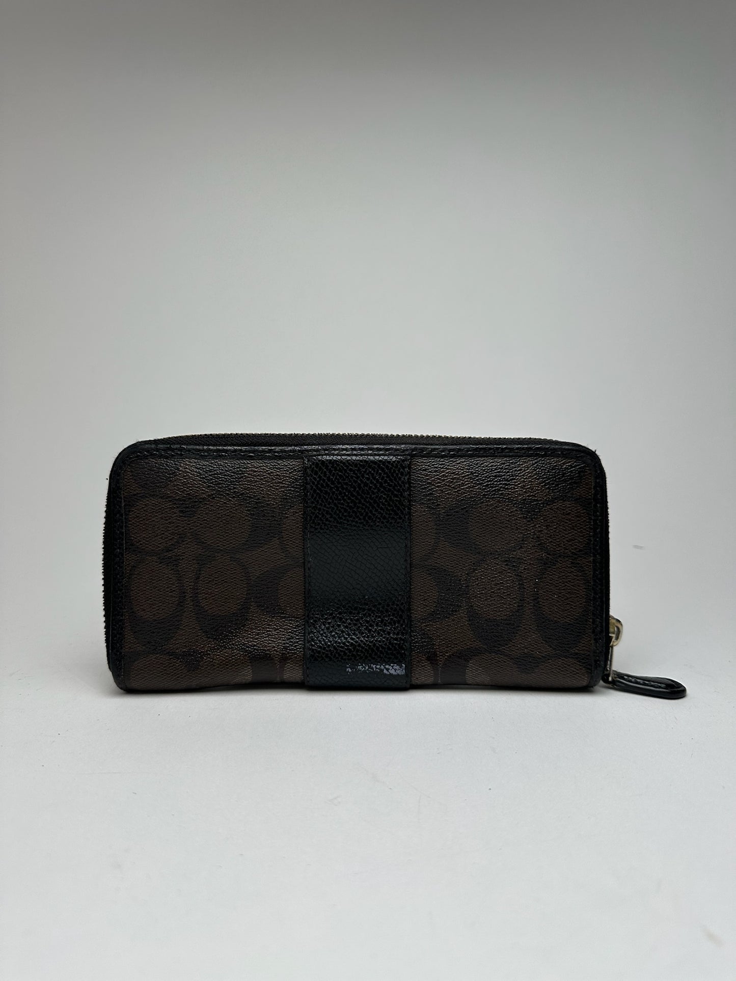 Vintage Coach Leather wallet black purple