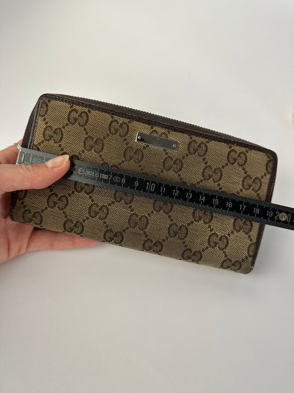 Vintage Gucci GG Supreme Bifold Wallet c. Late 2000s Beige Brown