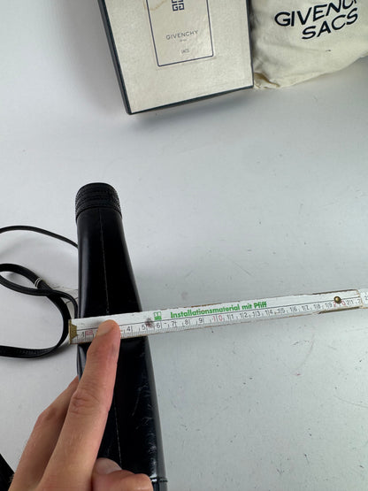 Sac vintage en cuir verni noir Givenchy