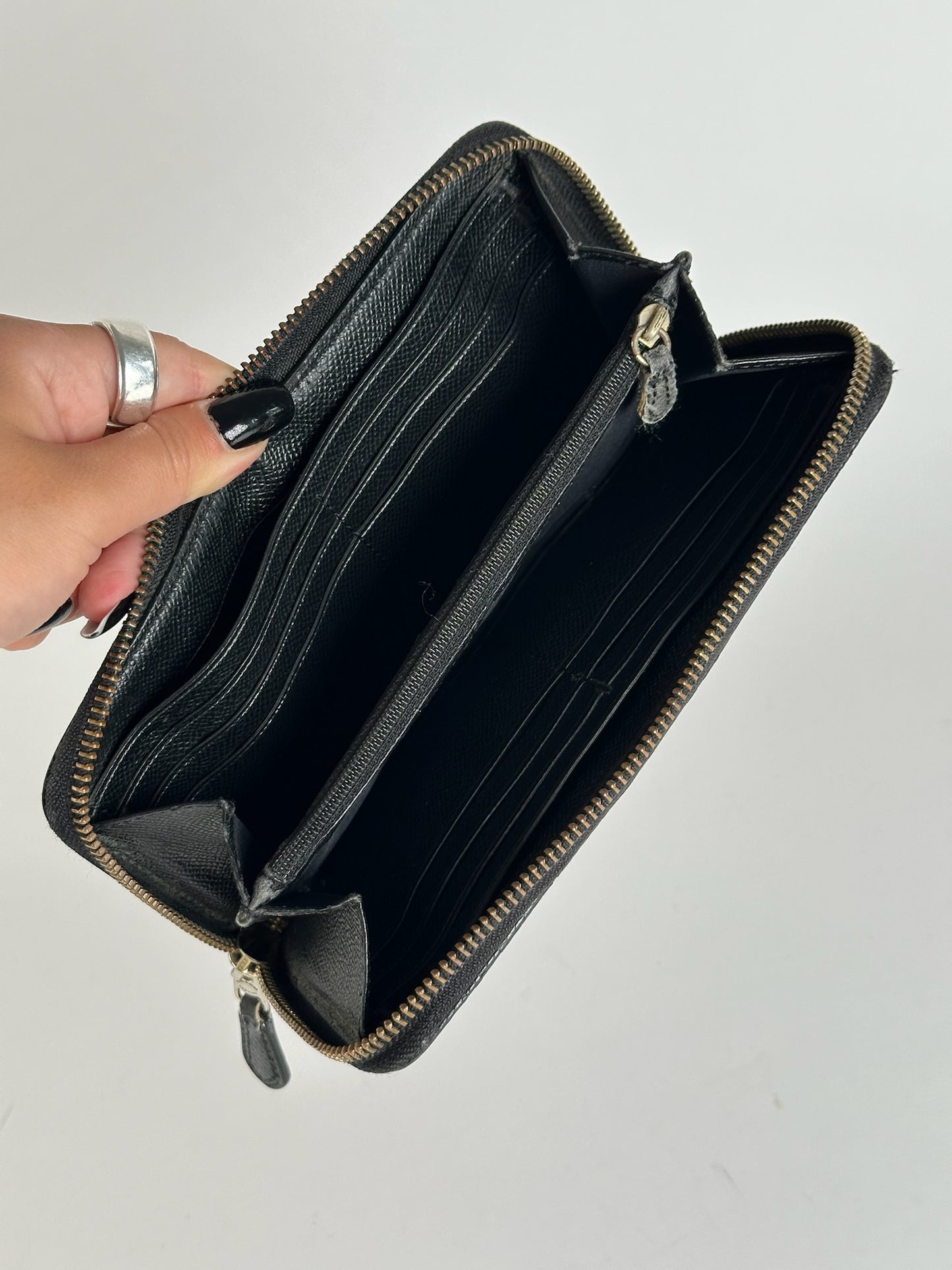 Vintage Coach Leather wallet black purple