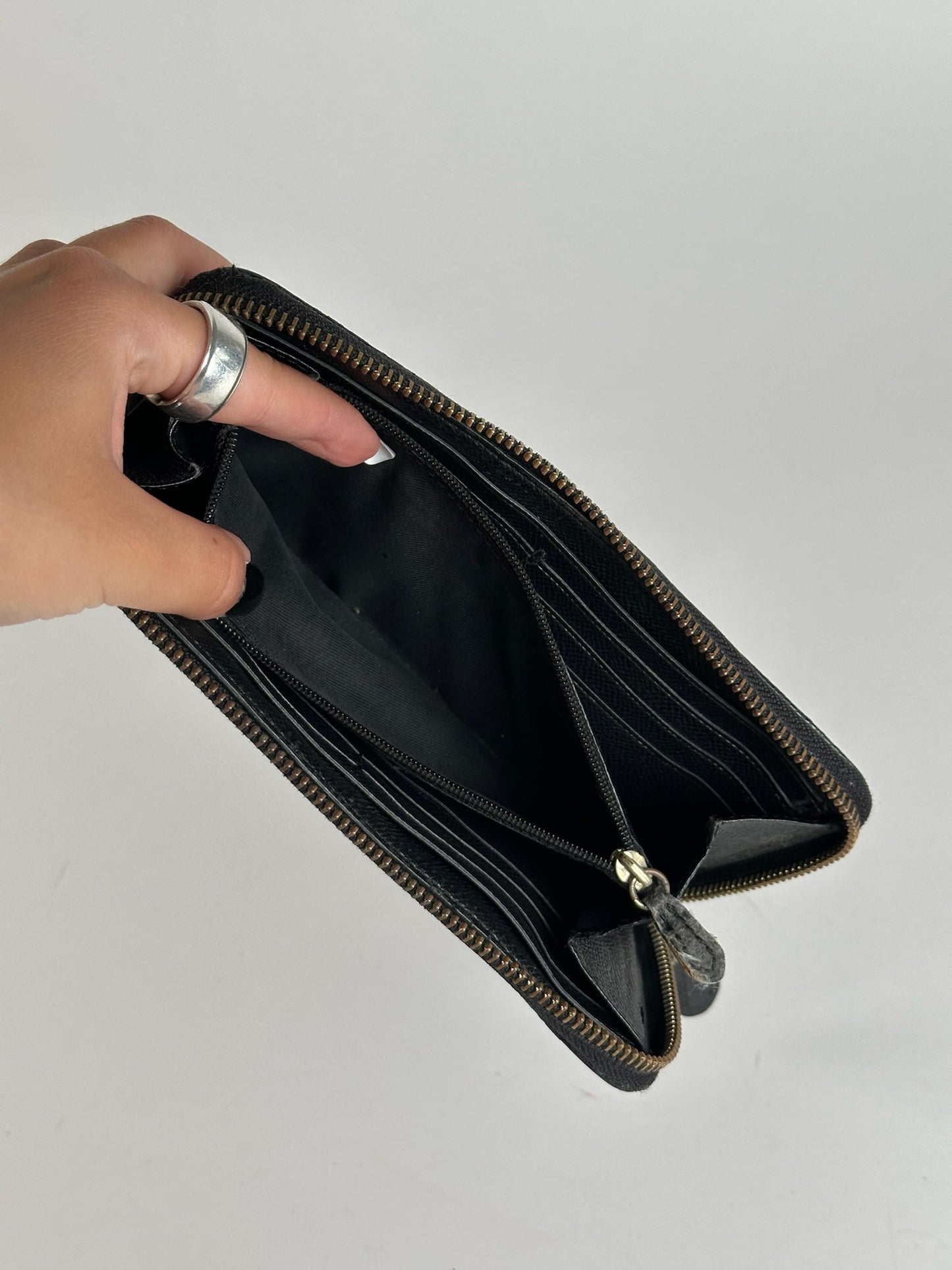 Vintage Coach Leather wallet black purple