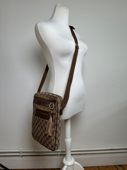 Vintage Gucci GG Supreme Crossbody Bag Late 2000s Beige Brown