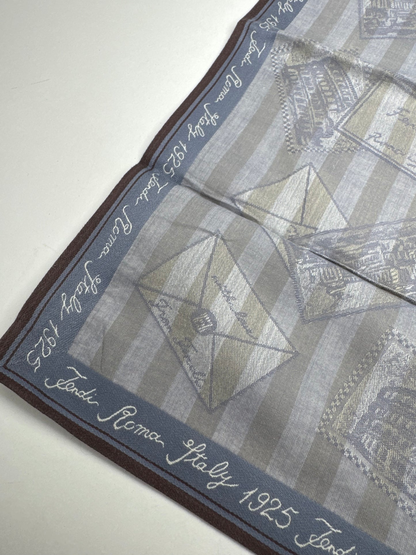 Vintage Fendi Striped scarf grey