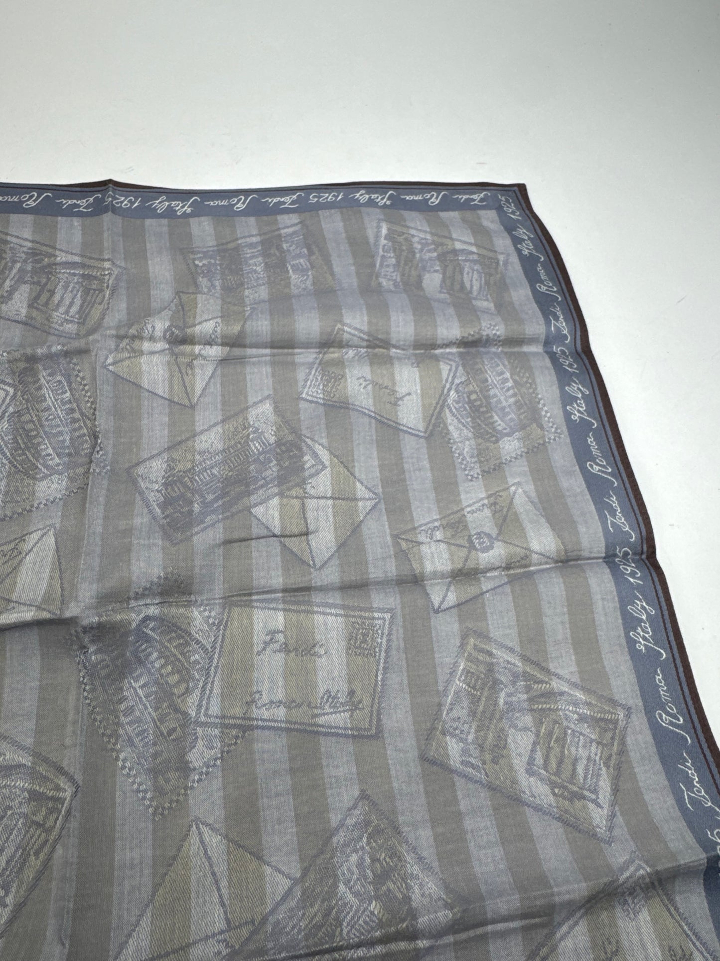 Vintage Fendi Striped scarf grey