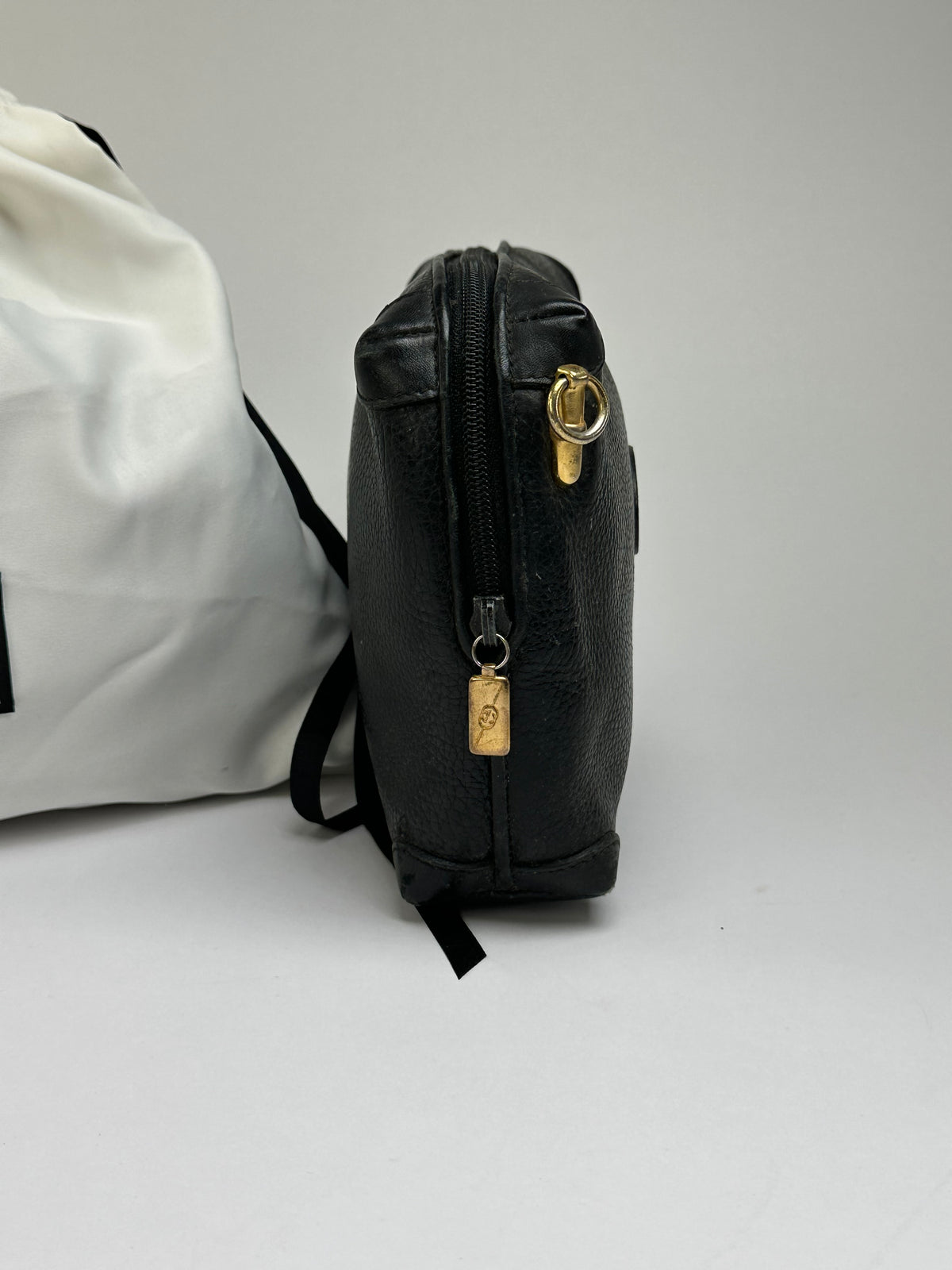Vintage Gucci Pebbled Leather Flap Crossbody Bag Late 1990s Black