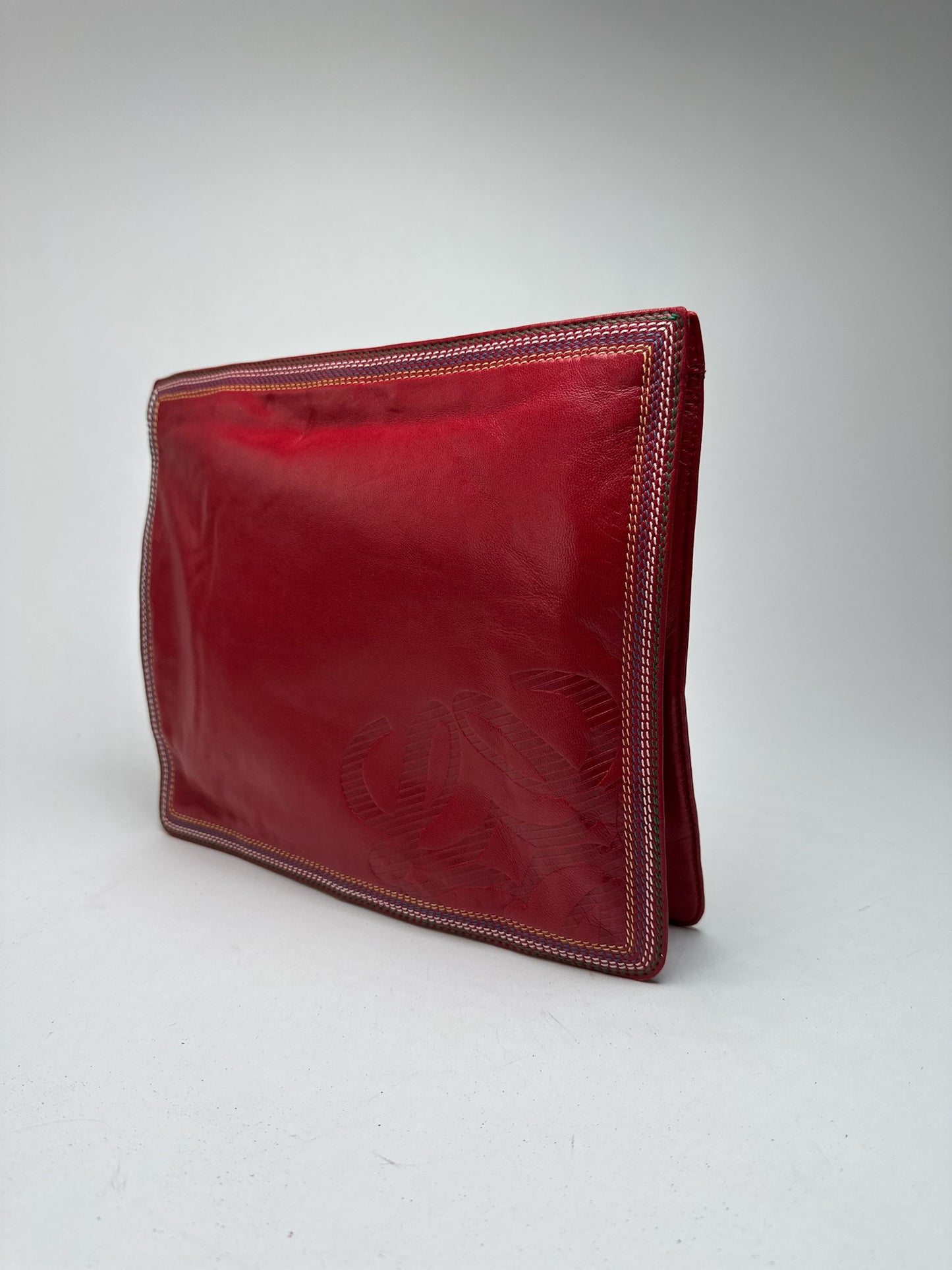 Pochette en cuir rouge vintage Loewe