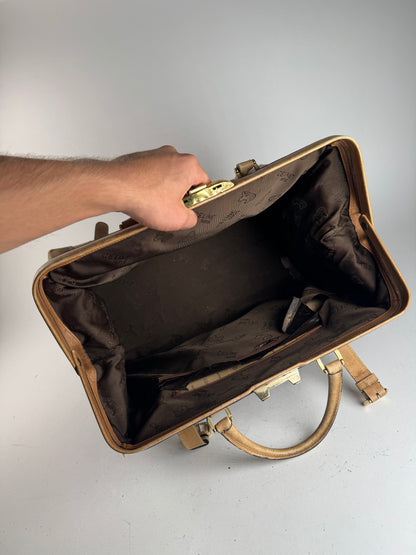 Sac de voyage vintage en cuir Monogram Céline Paris marron doré