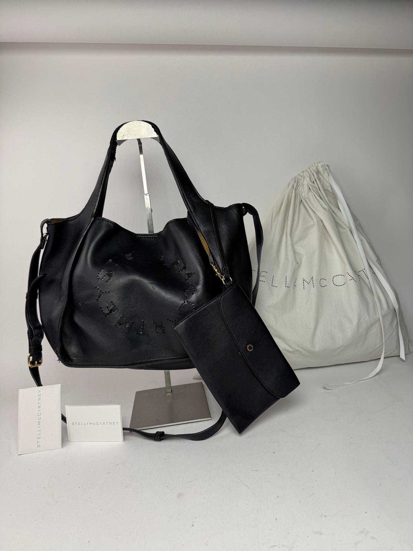 Sac à main Stella Mc Cartney en cuir vegan avec logo noir