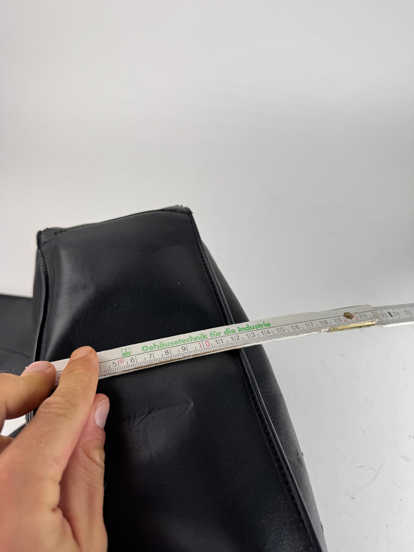 Sac à main Stella Mc Cartney en cuir vegan avec logo noir