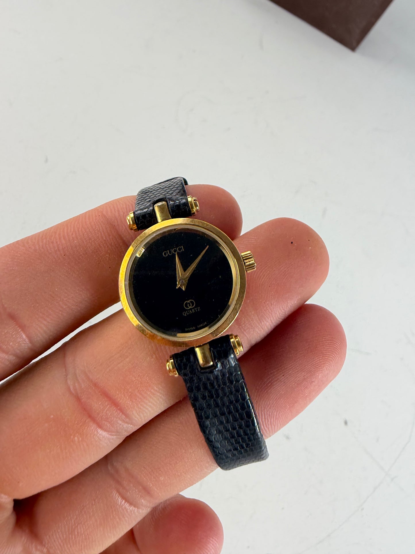 Vintage Gucci GG Logo Leather Bracelet Watch Black Gold