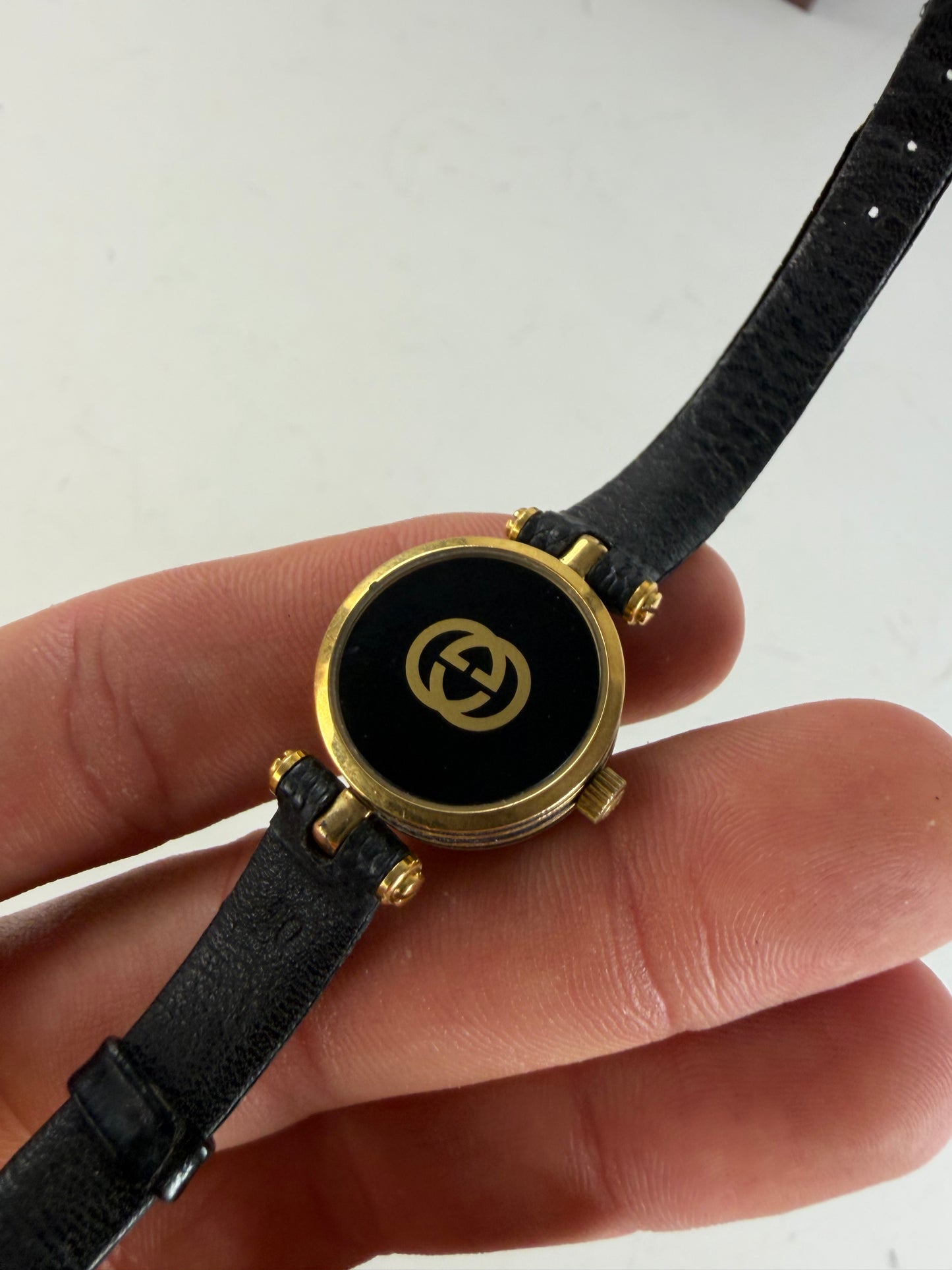 Vintage Gucci GG Logo Leather Bracelet Watch Black Gold