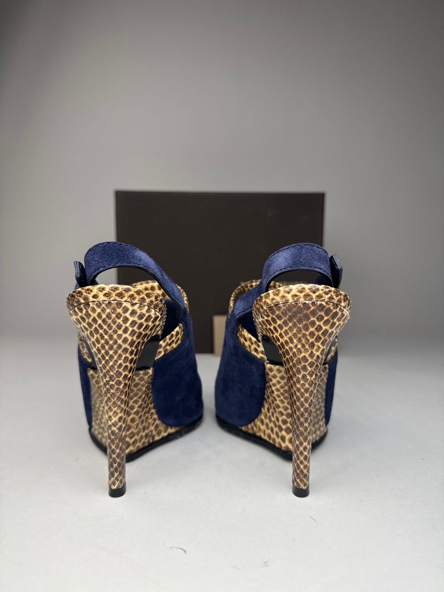 Vintage Bottega Veneta Suede Snake Leather Pumps Navy Beige EU37C