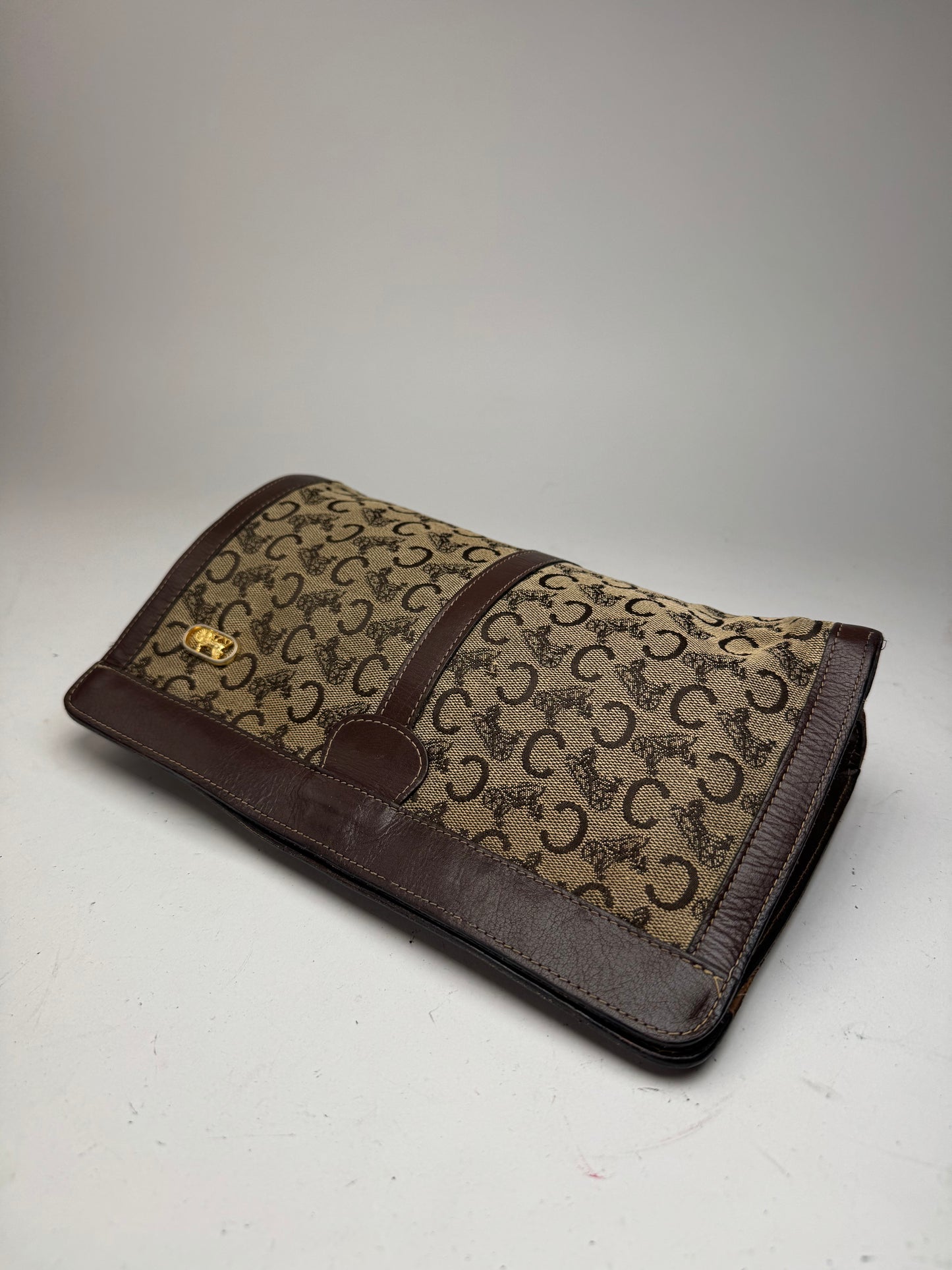 Pochette vintage en cuir et toile monogrammée Macadam de Céline marron et gris