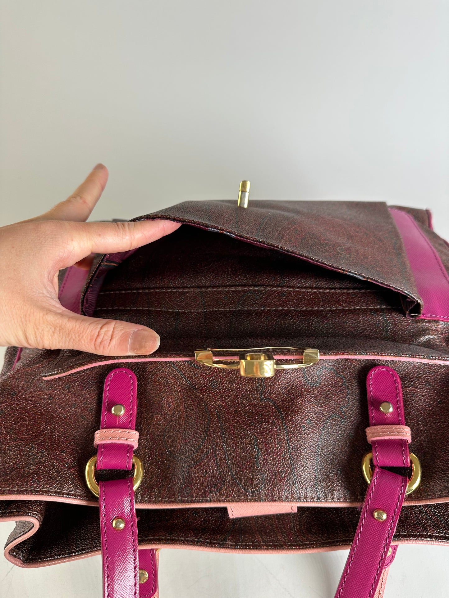 Vintage Etro Coated Canvas Tote Burgundy Pink Gold Heart Clasp
