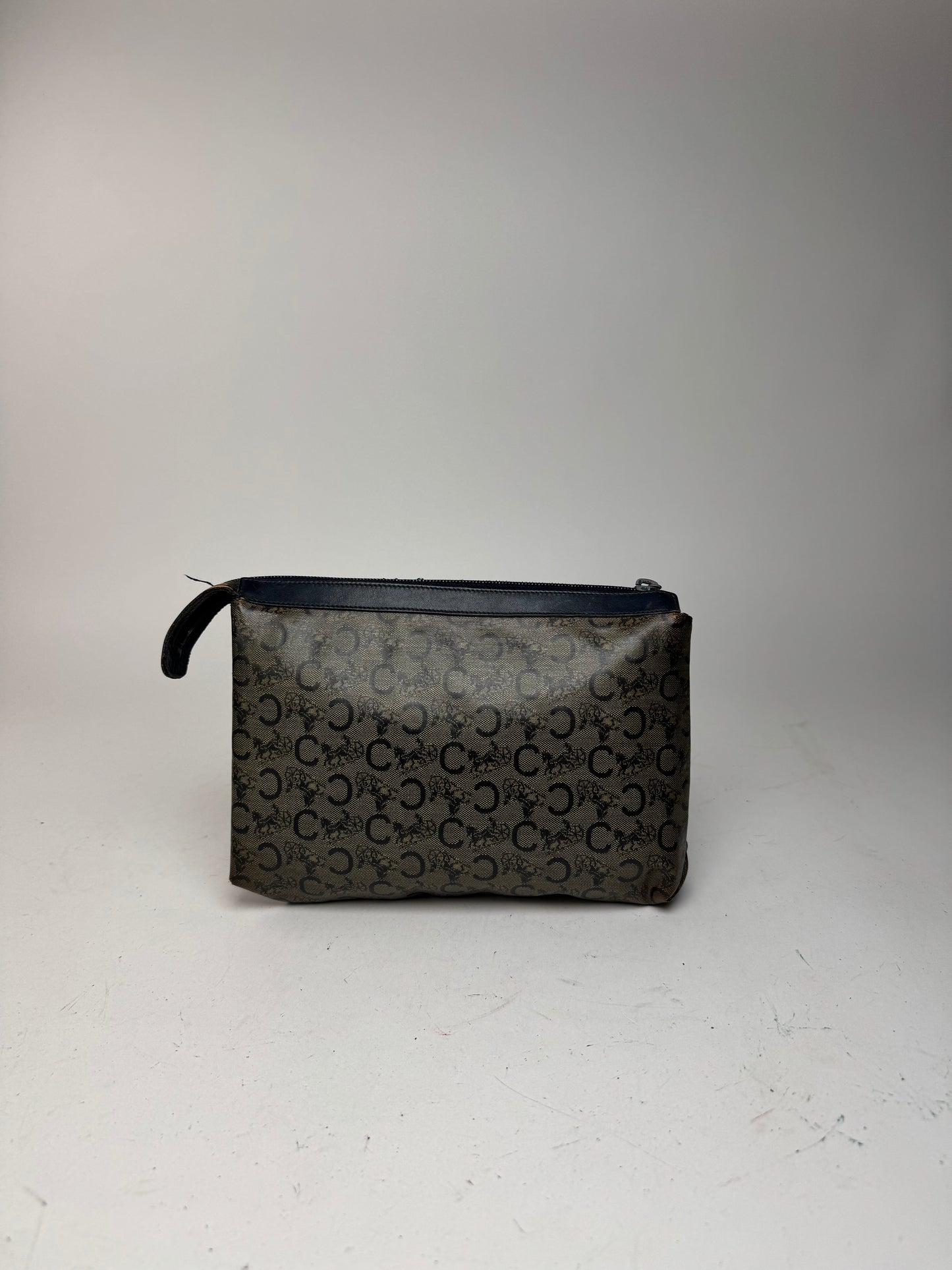 Pochette vintage en cuir monogramme macadam Céline gris marine