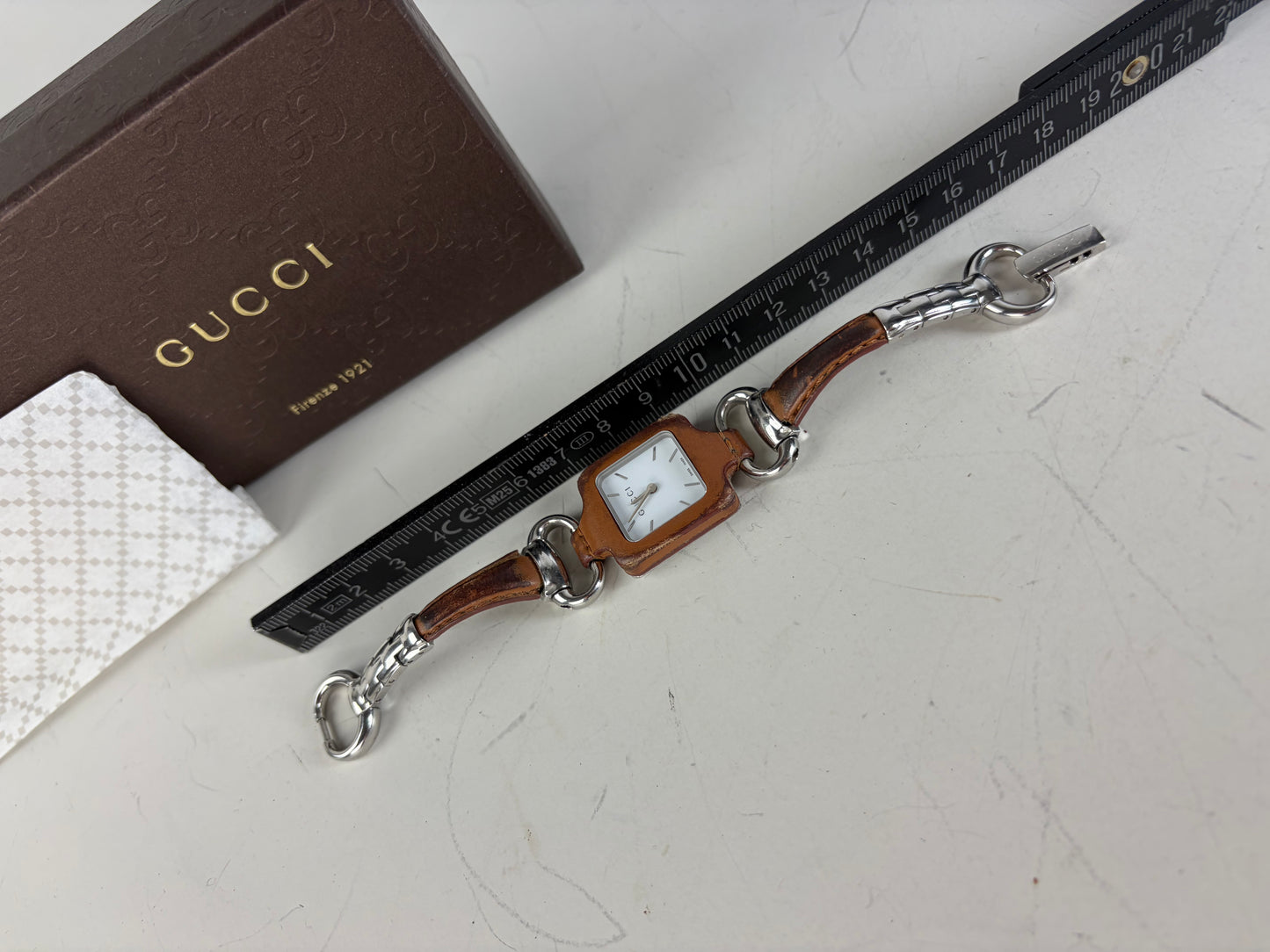 Vintage Gucci Stainless Steel Leather Bracelet Watch Brown Silver