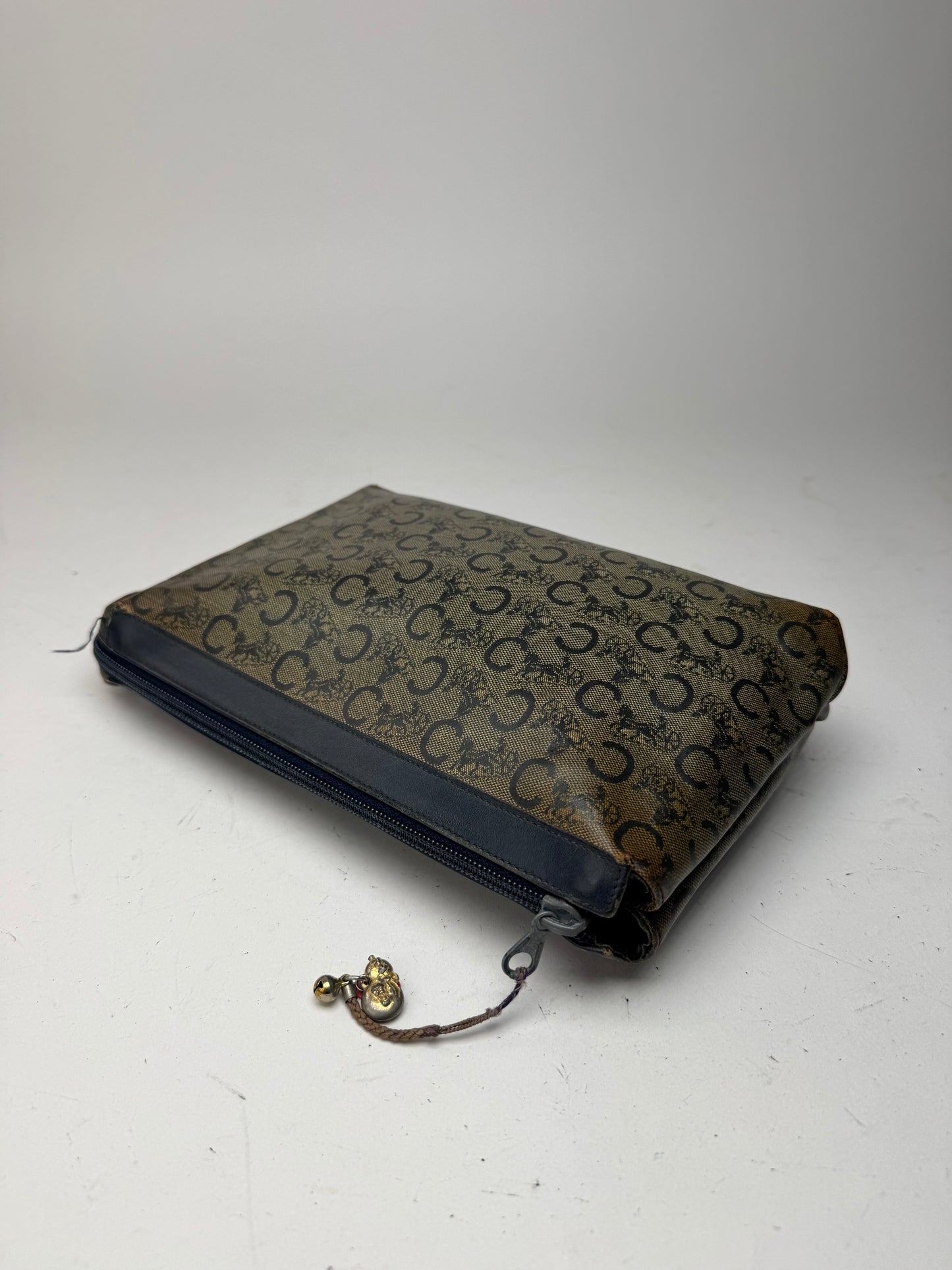 Pochette vintage en cuir monogramme macadam Céline gris marine