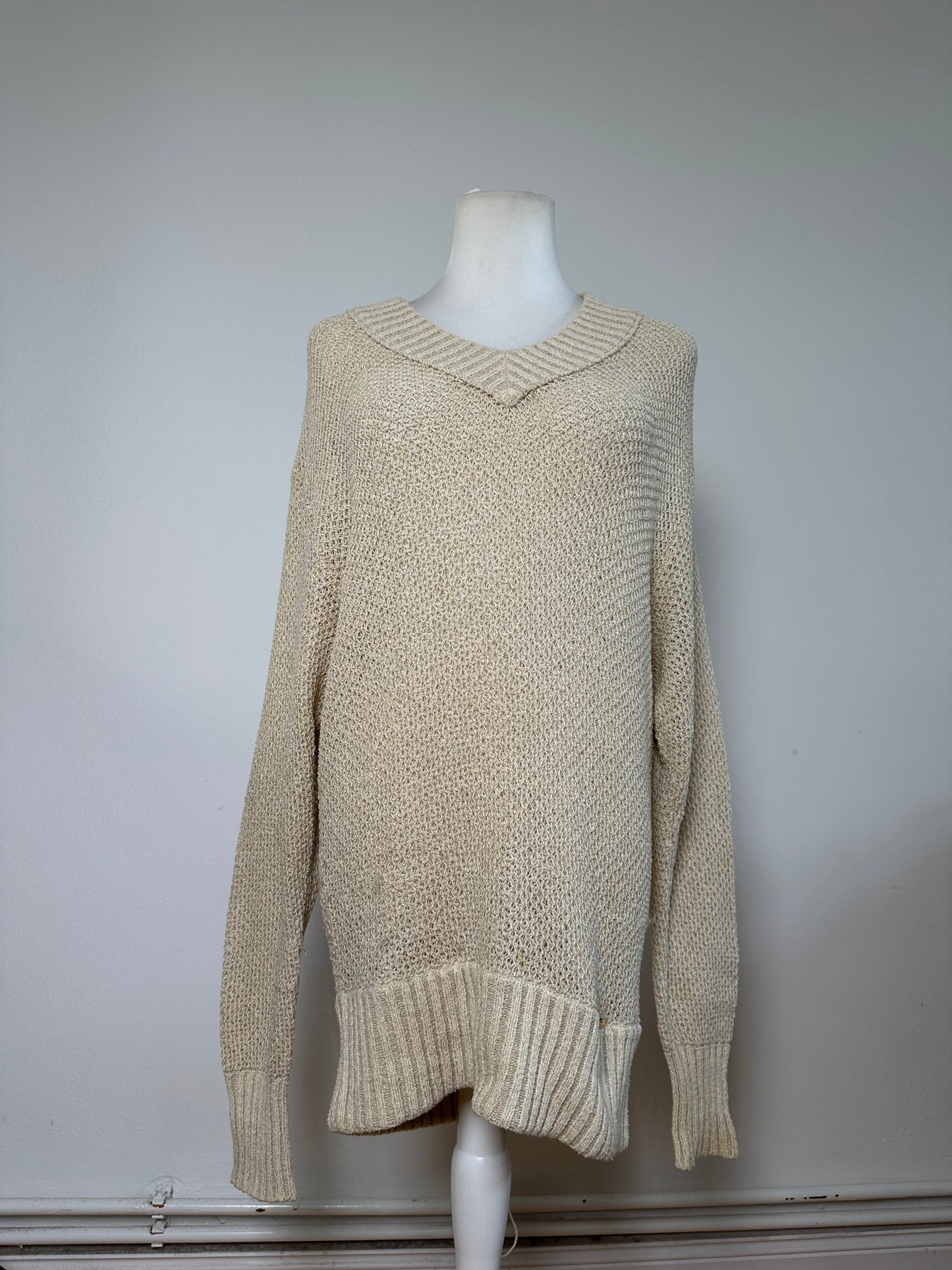 Vintage Burberry Knit Sweater Cream Gold Plate M
