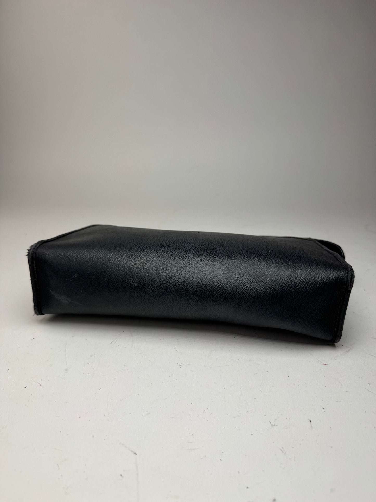 Pochette Dior vintage en cuir noir