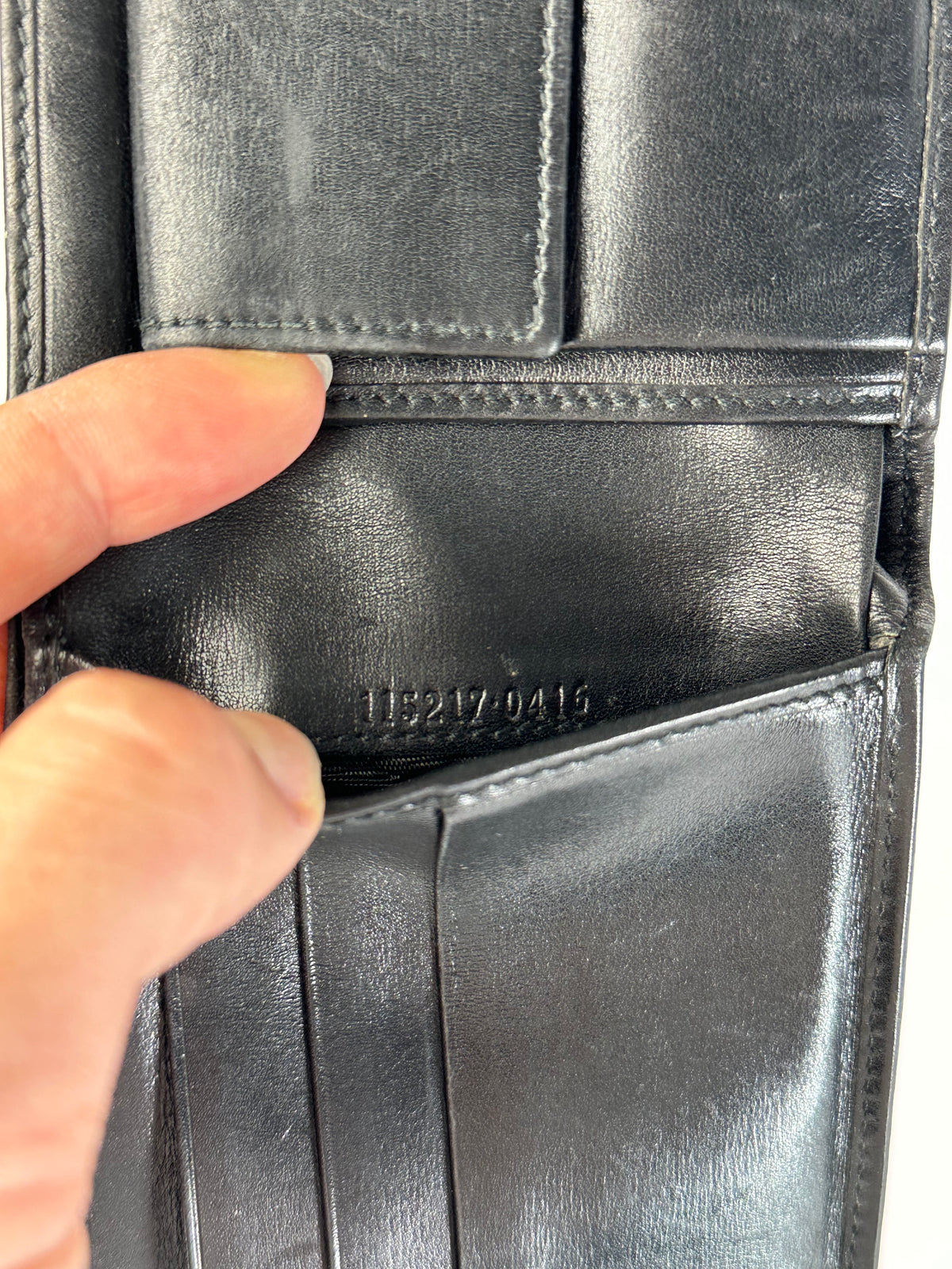 Vintage Gucci Men's Leather Bifold Wallet Early 2000s Black