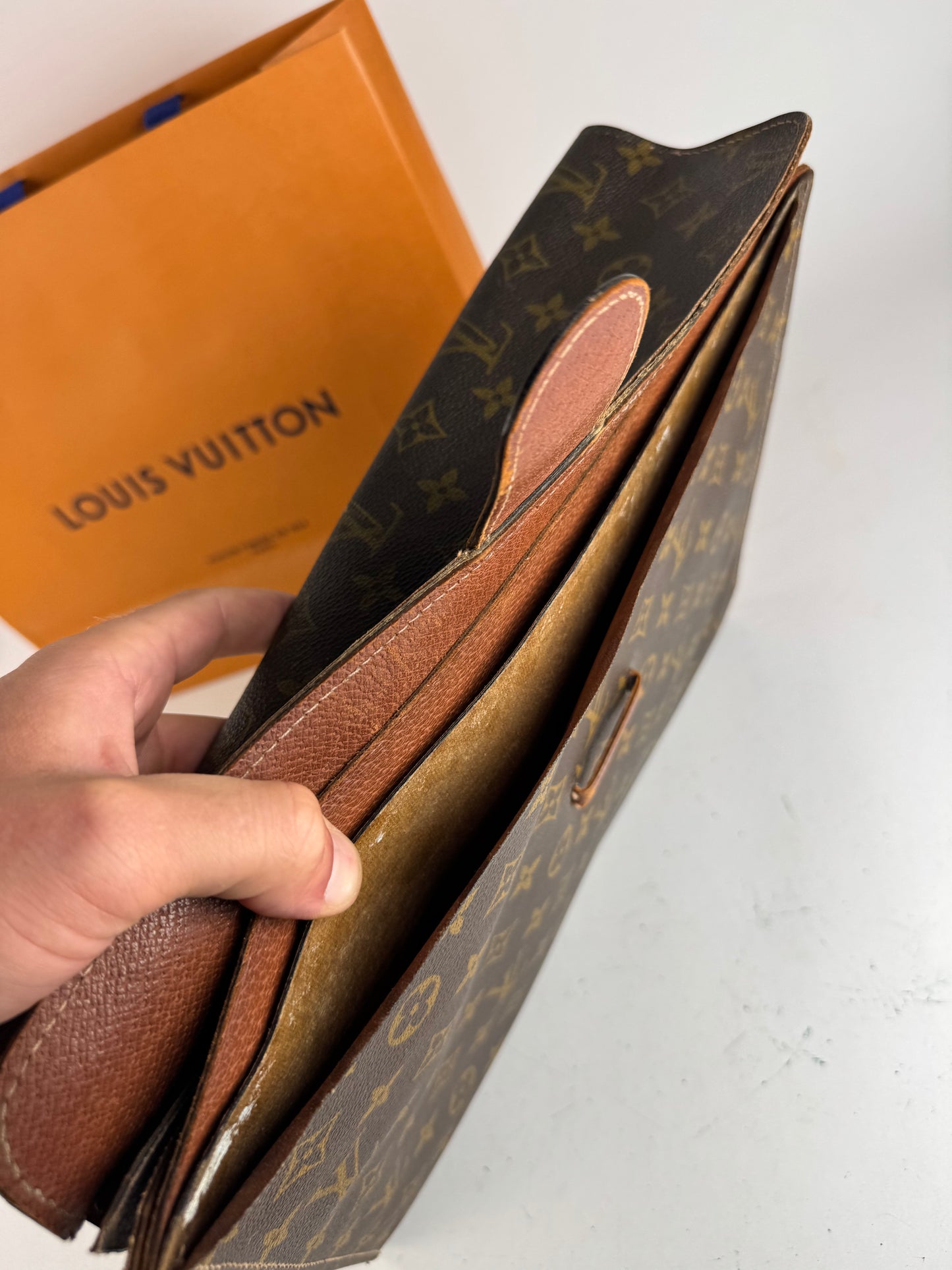 Pochette vintage Louis Vuitton en cuir Monogram marron