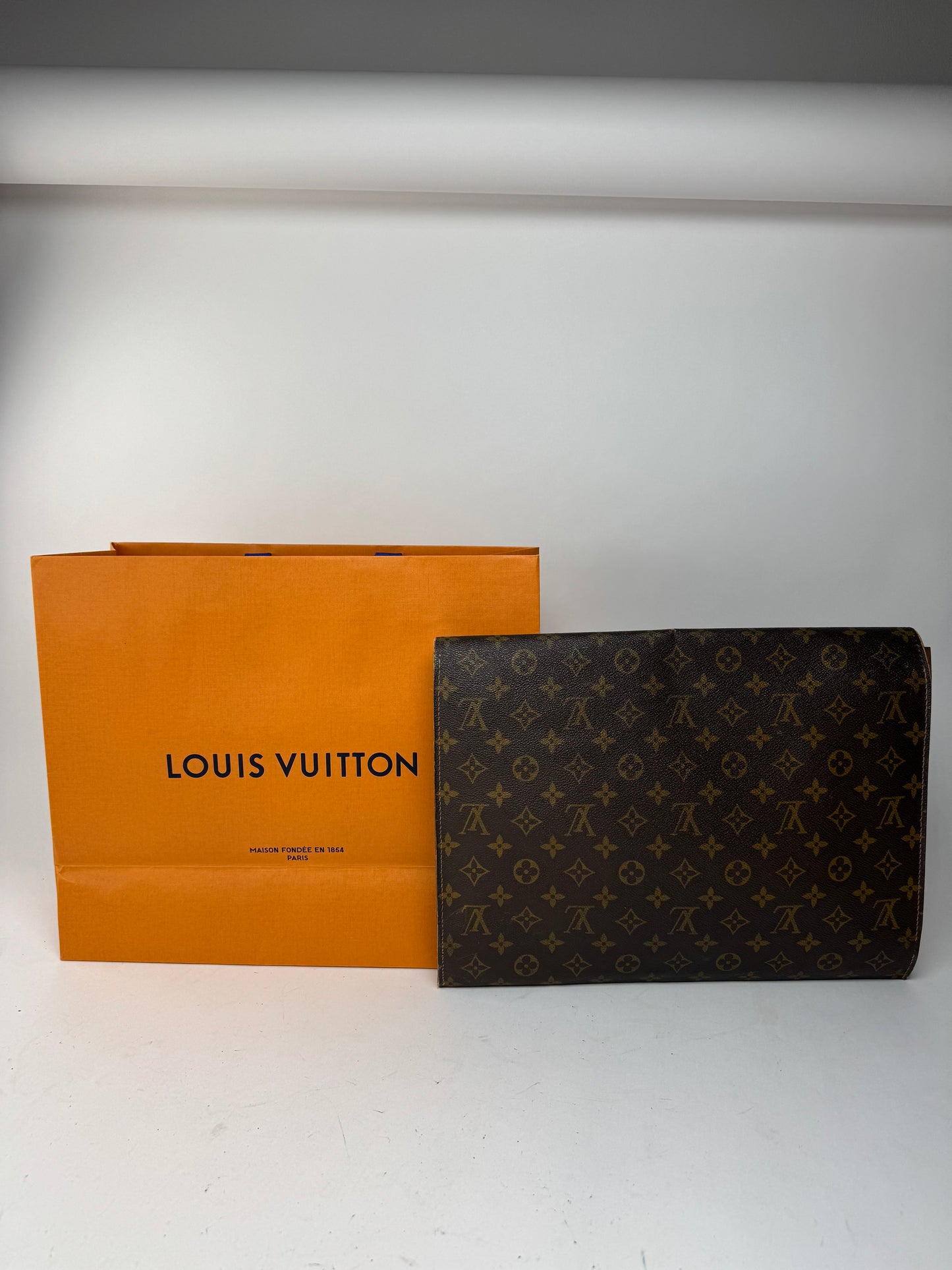 Pochette vintage Louis Vuitton en cuir Monogram marron
